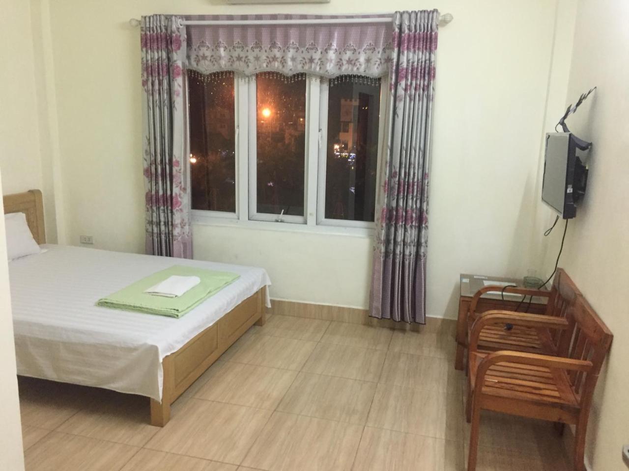 Nhà Nghỉ Diễm Quỳnh Noi Bai Esterno foto
